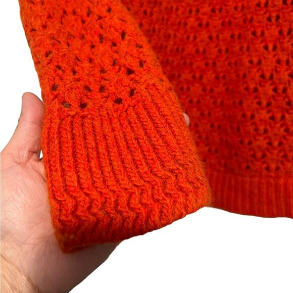 Banana Republic Star Stitch Crochet Sweater in Tamale Womens L - Picture 3 of 9